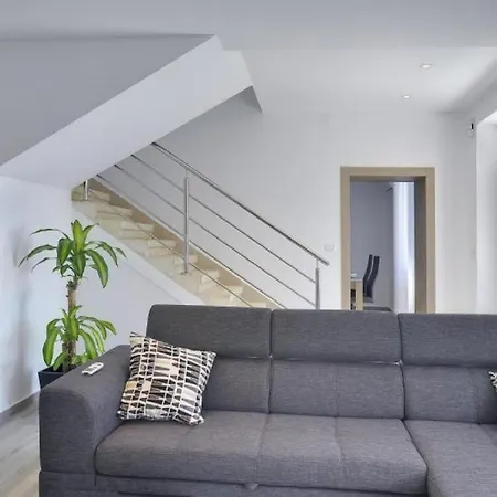 Сasa de vacaciones Mit Privatem Pool Nur 1 Km Bis Zum Mit Klima, Wlan, Sonnenliegen, Grill