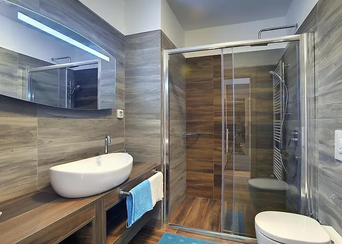 Mit Privatem Pool Nur 1 Km Bis Zum Mit Klima, Wlan, Sonnenliegen, Grill * Ližnjan