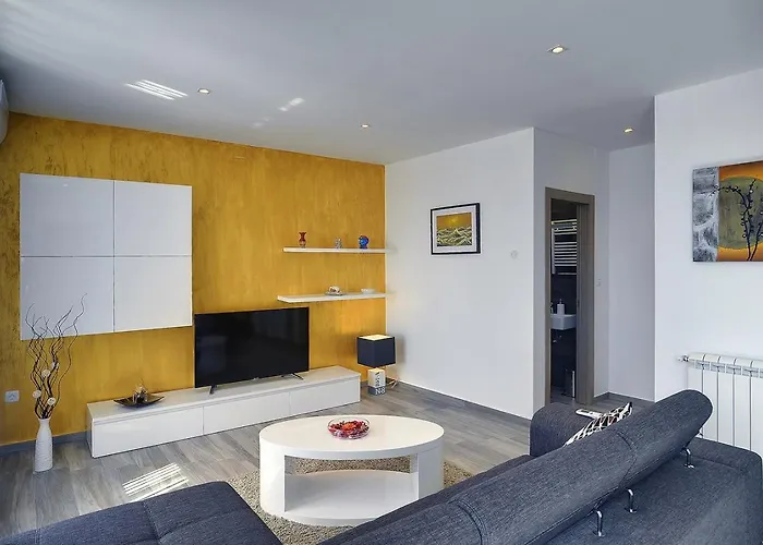 Mit Privatem Pool Nur 1 Km Bis Zum Mit Klima, Wlan, Sonnenliegen, Grill *